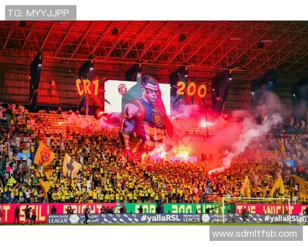 足球明星在异国街头的精彩瞬间与球迷互动的温馨故事 足球明星在异国街头的精彩瞬间与球迷互动的温馨故事