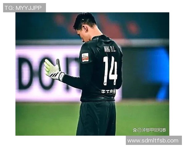 足球明星因场外争议被追责引发社会广泛关注与讨论