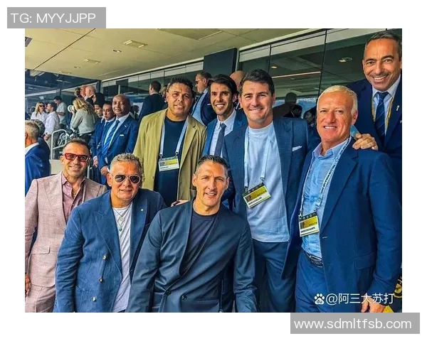 足球明星开路的背后故事与影响力揭秘 足球明星开路的背后故事与影响力揭秘