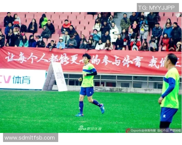 足球明星挂件摆件全攻略精选款式与收藏技巧分享 足球明星挂件摆件全攻略精选款式与收藏技巧分享