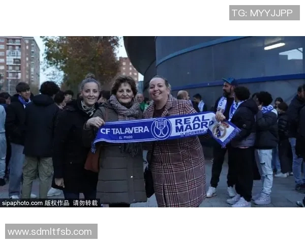 足球明星换镜瞬间真实呈现背后的故事与情感揭秘 足球明星换镜瞬间真实呈现背后的故事与情感揭秘