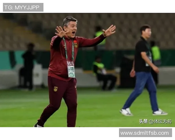 足球明星猝死现场奇迹复苏背后揭示的健康隐患与运动员心理压力 足球明星猝死现场奇迹复苏背后揭示的健康隐患与运动员心理压力