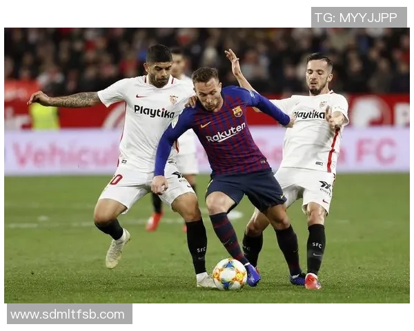 足球明星球员精彩进球瞬间回顾与分析带你领略绿茵场上的绝妙技艺