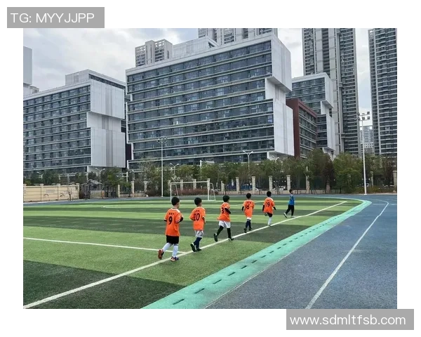 足球明星的成长之路从何开始探寻他们的启蒙与奋斗历程