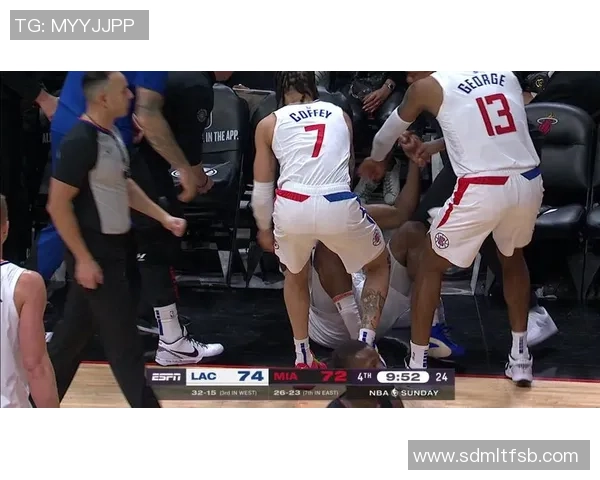 足球明星精彩瞬间集锦各路球星踢球姿态尽显风采与魅力